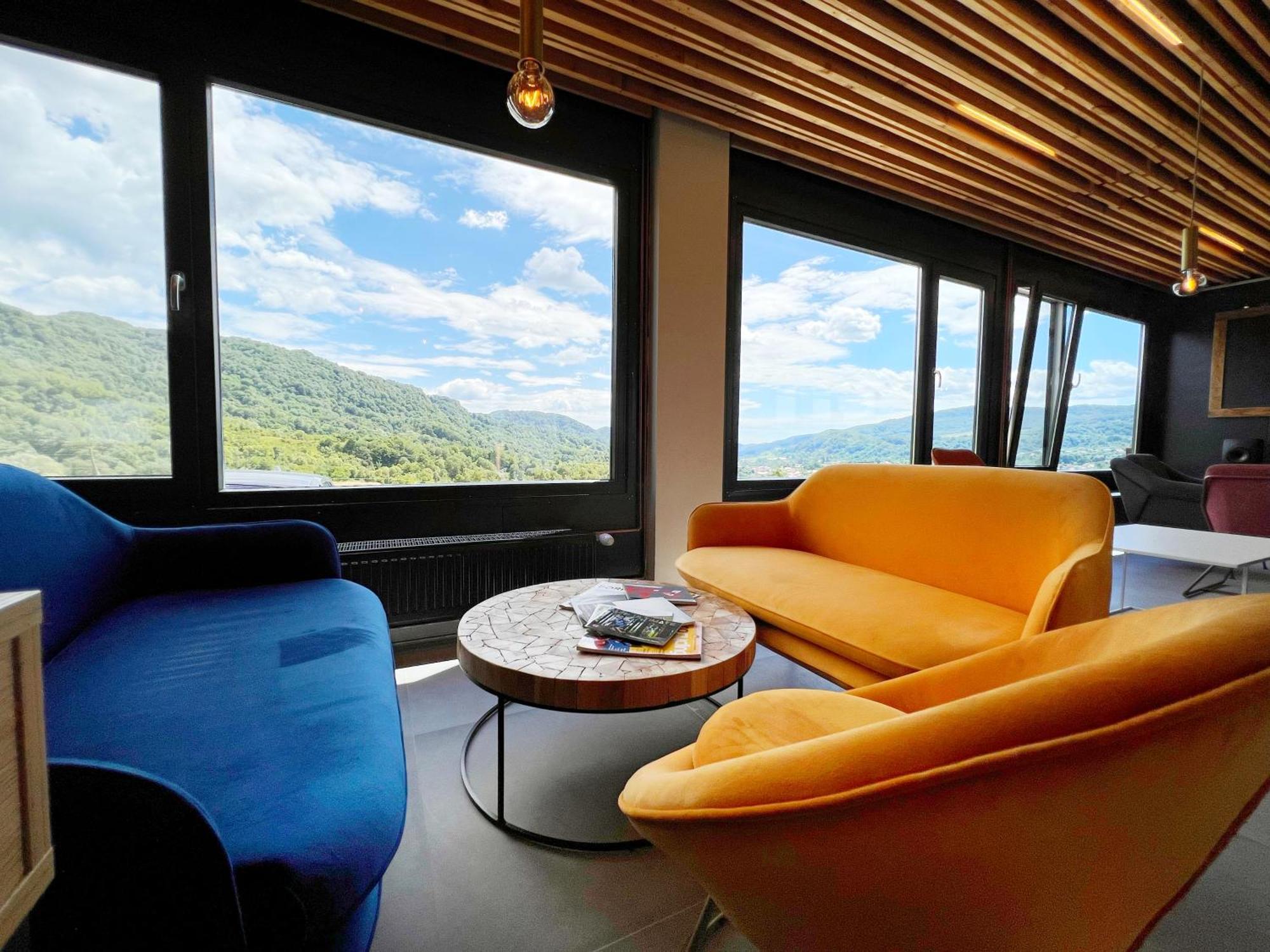 Flandra Glamping Hotel Corbeni Bagian luar foto