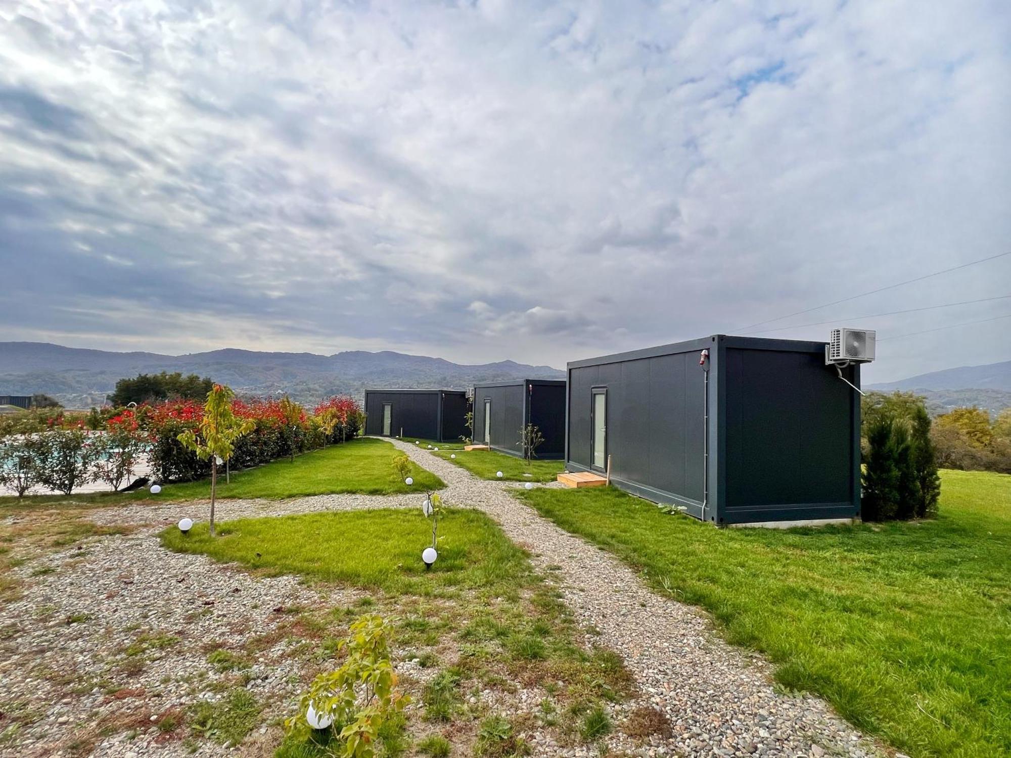 Flandra Glamping Hotel Corbeni Bagian luar foto