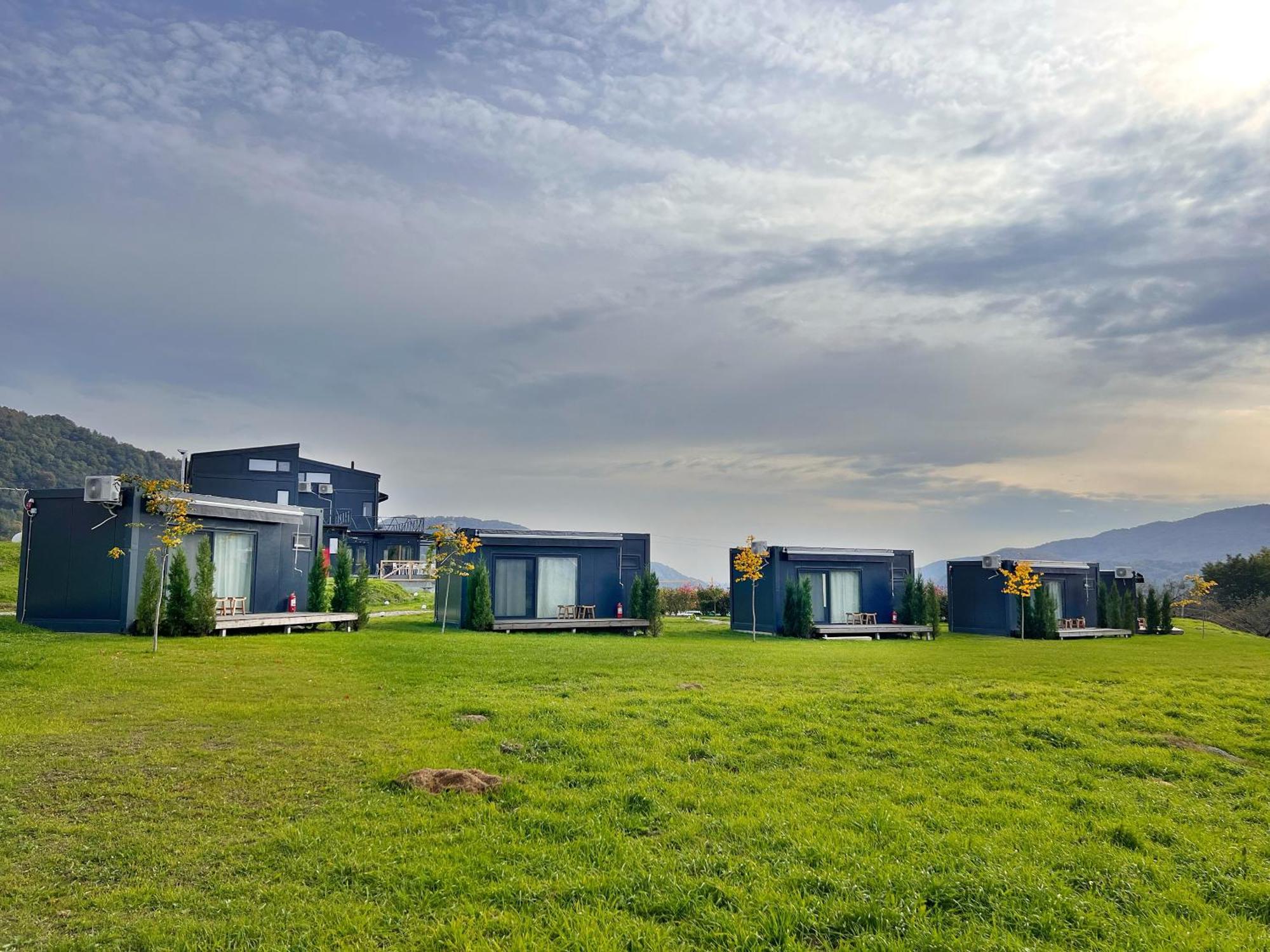 Flandra Glamping Hotel Corbeni Bagian luar foto