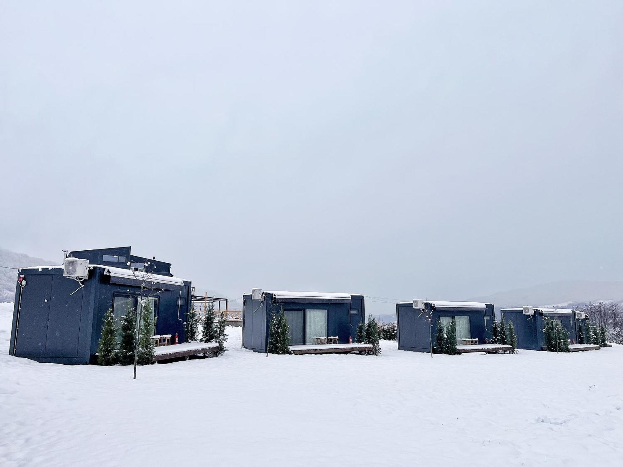 Flandra Glamping Hotel Corbeni Bagian luar foto