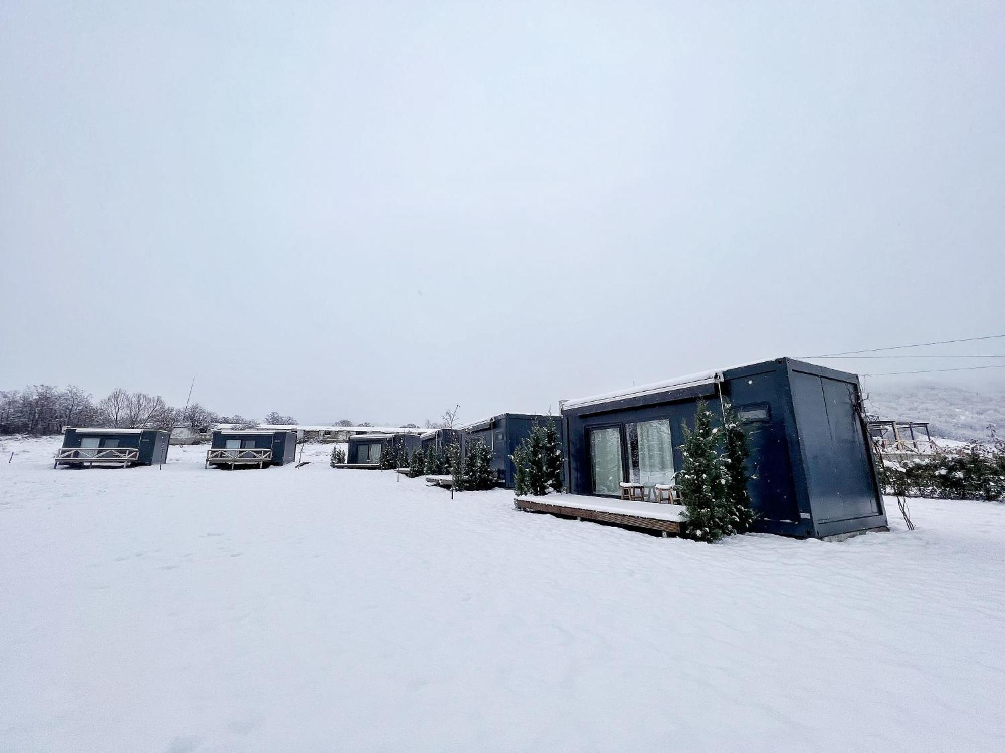 Flandra Glamping Hotel Corbeni Bagian luar foto