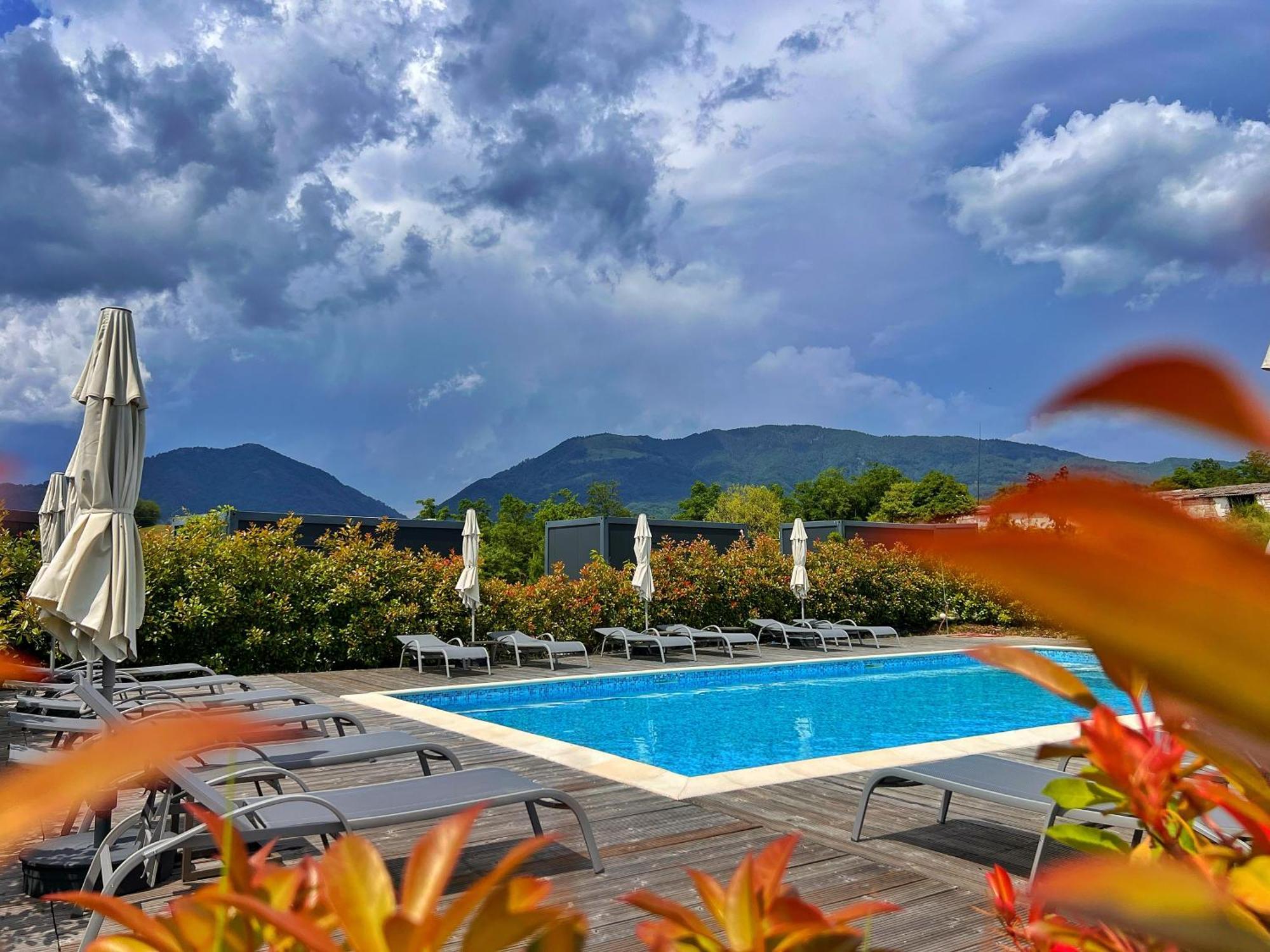 Flandra Glamping Hotel Corbeni Bagian luar foto