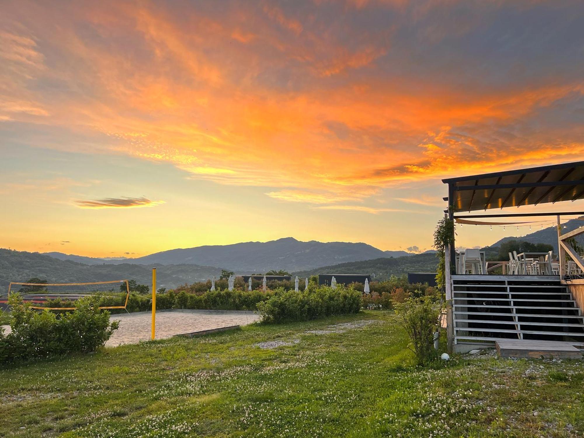 Flandra Glamping Hotel Corbeni Bagian luar foto