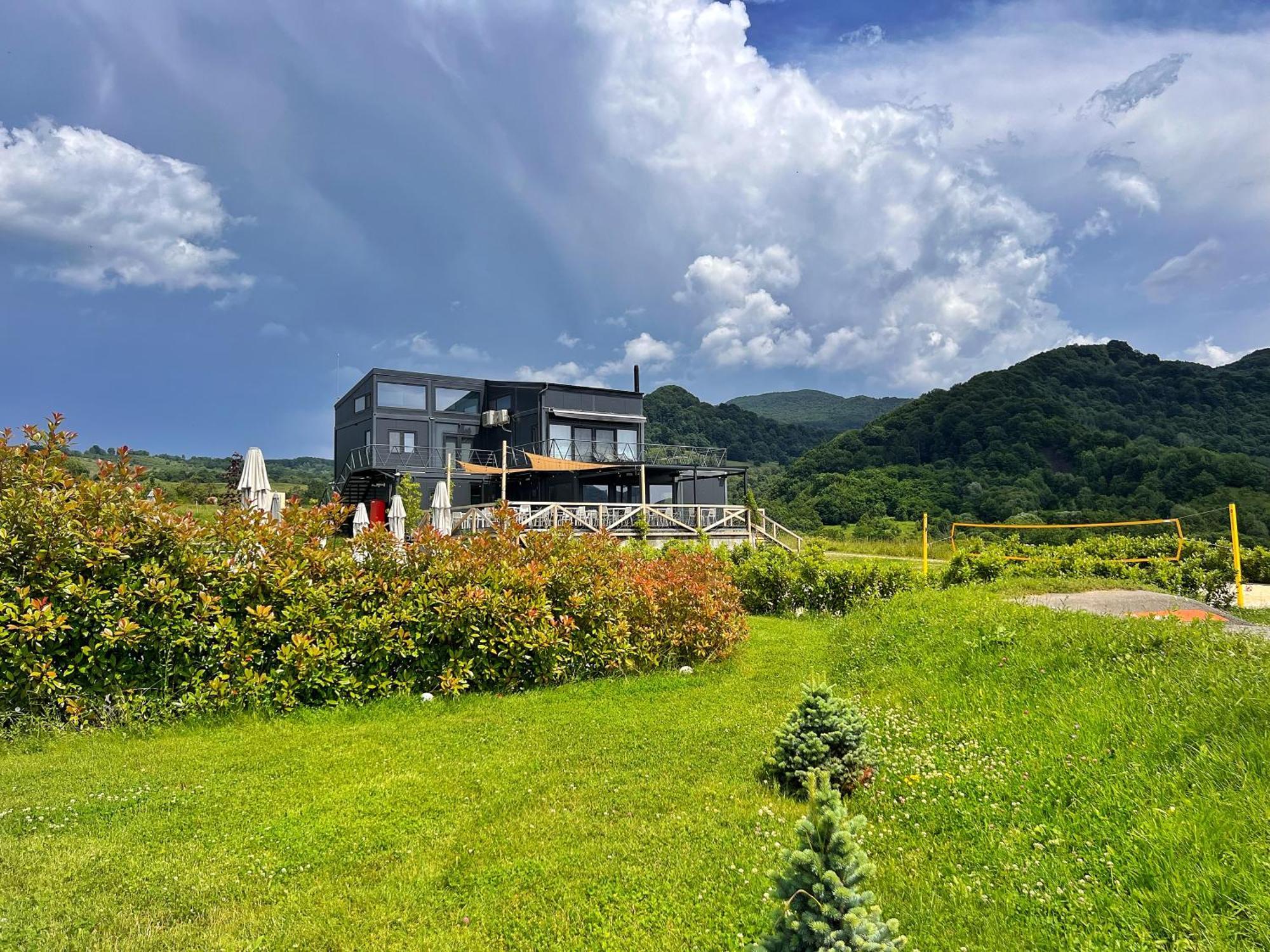 Flandra Glamping Hotel Corbeni Bagian luar foto