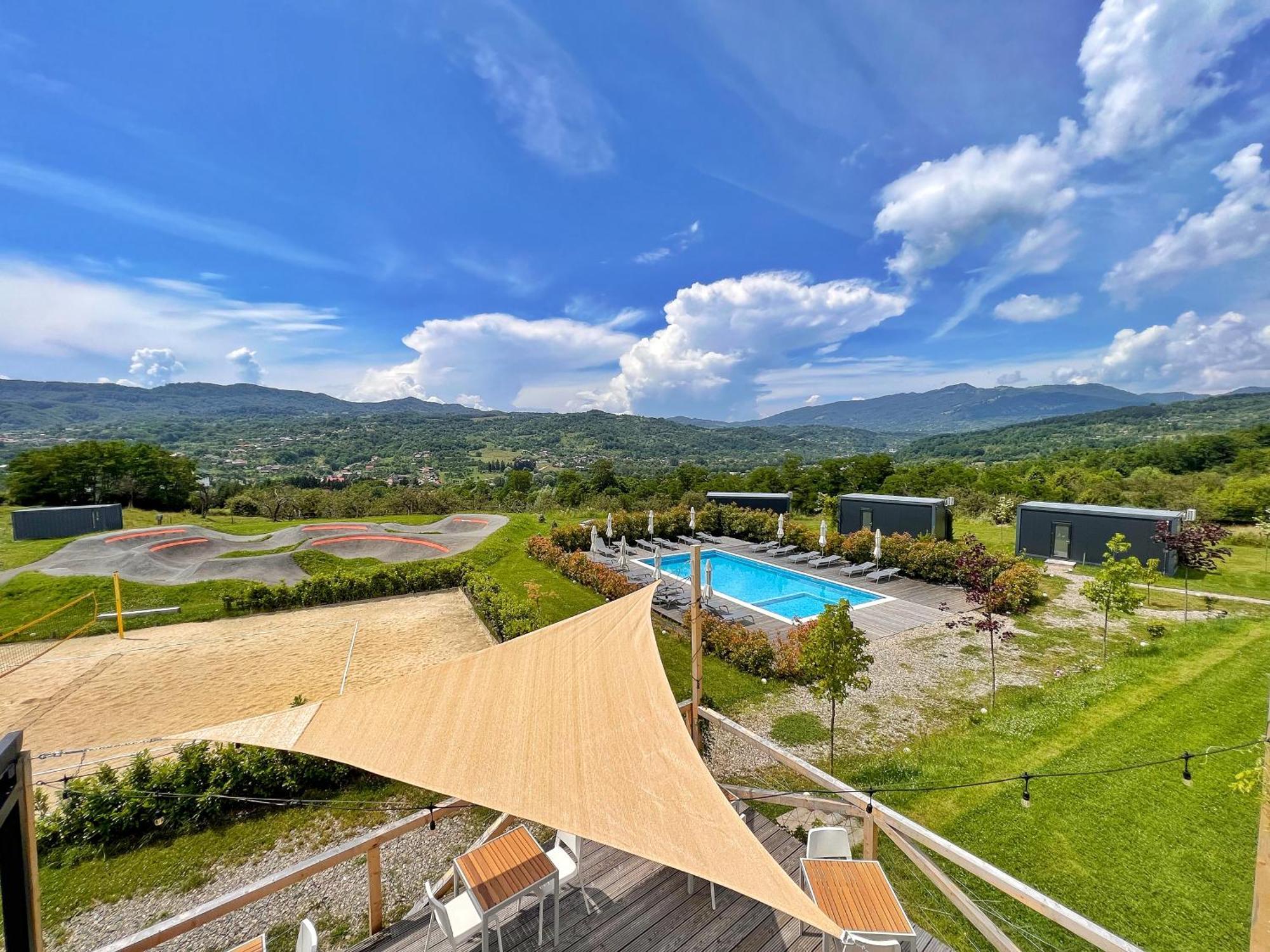 Flandra Glamping Hotel Corbeni Bagian luar foto