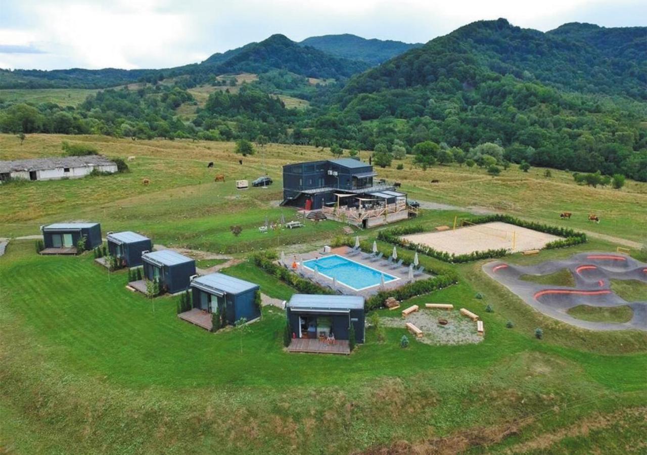 Flandra Glamping Hotel Corbeni Bagian luar foto